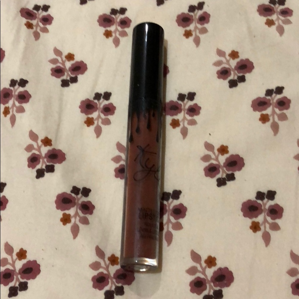 Kylie Cosmetics matte lipstick in true brown k
